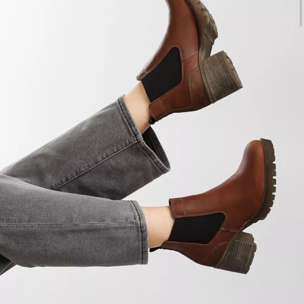 BullBoxer chelsea boot